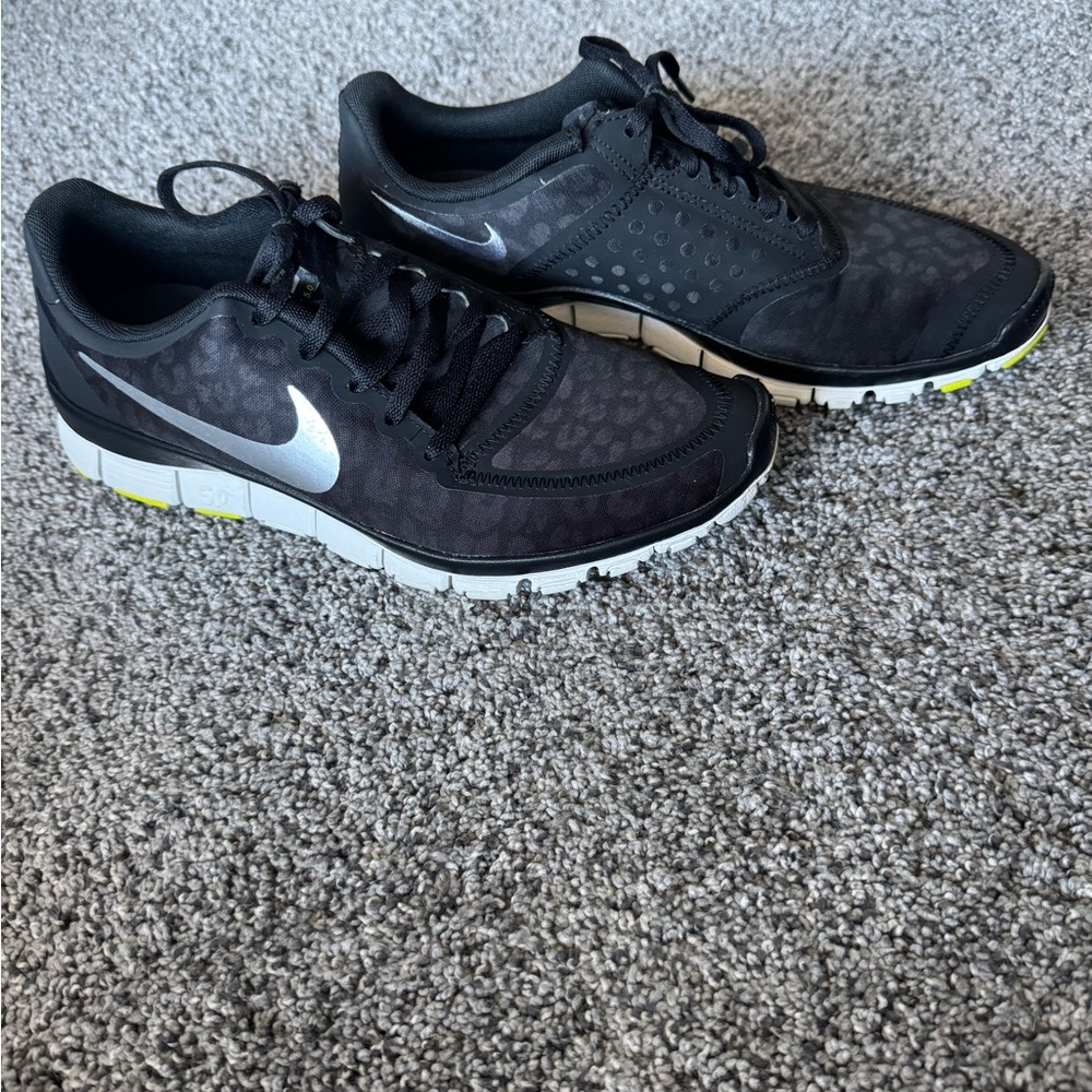 Nike Women’s Black Running Shoes